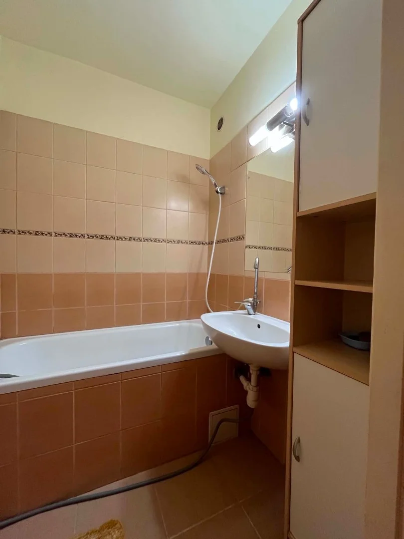 Eladó panel lakás Győr Földes Gábor - Kép 8