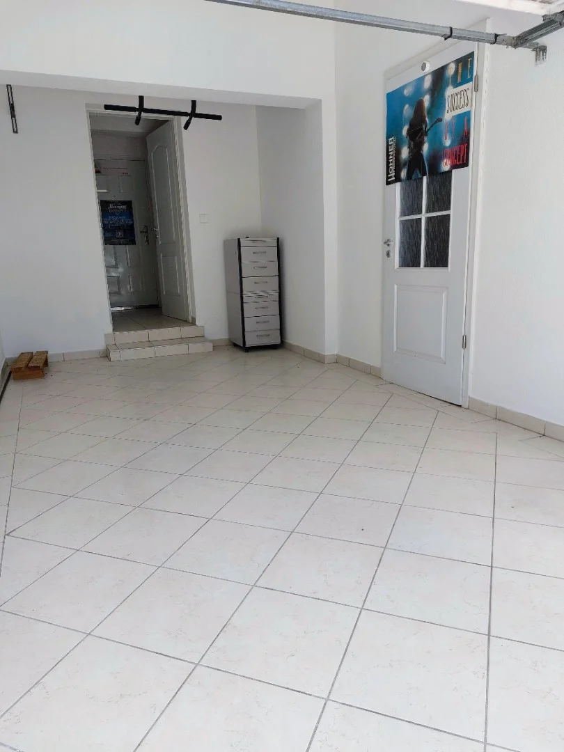 Kiadó garázs garázs / beálló Debrecen kishegyesi út - Kép 5