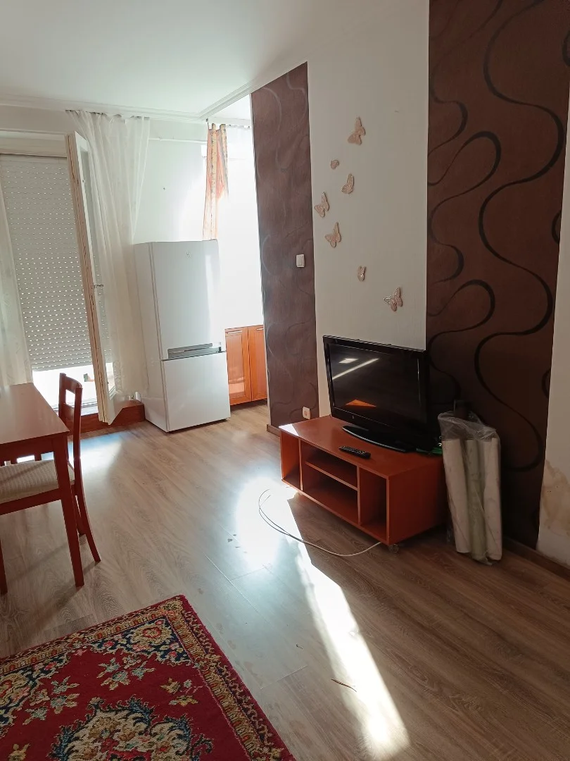 Eladó panel lakás Bakonyszentlászló Fenyves utca - Kép 5