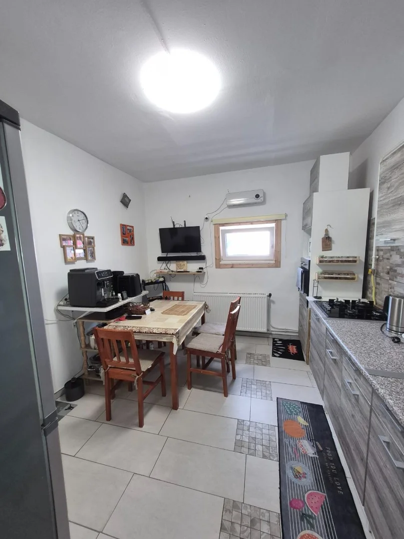 Eladó tégla lakás Pécs Táncsis Mihály utca - Kép 9