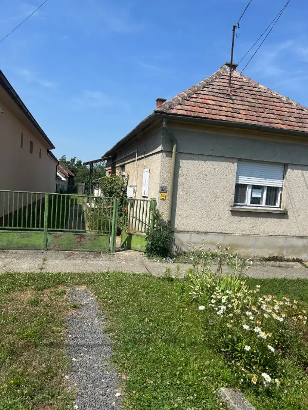 Eladó családi ház Nádasd Kossuth Lajos utca