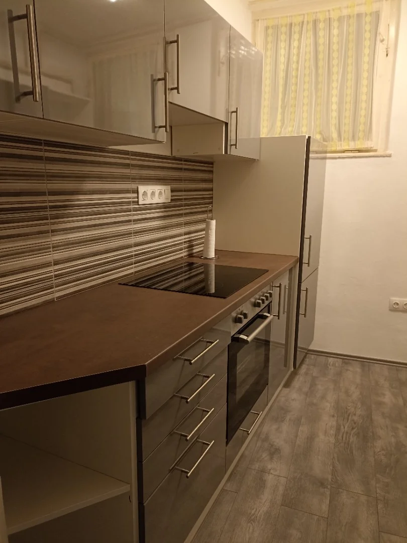 Kiadó tégla lakás Szombathely Kifaludy utca - Kép 2