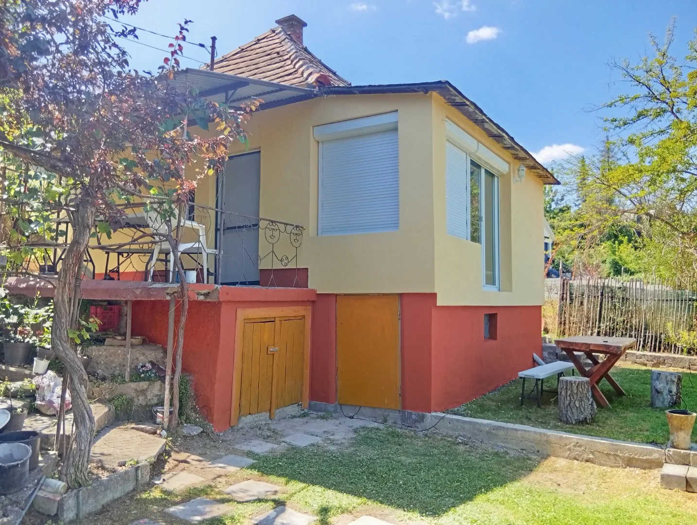 Eladó önálló nyaraló nyaraló / üdülő Kulcs Hajós