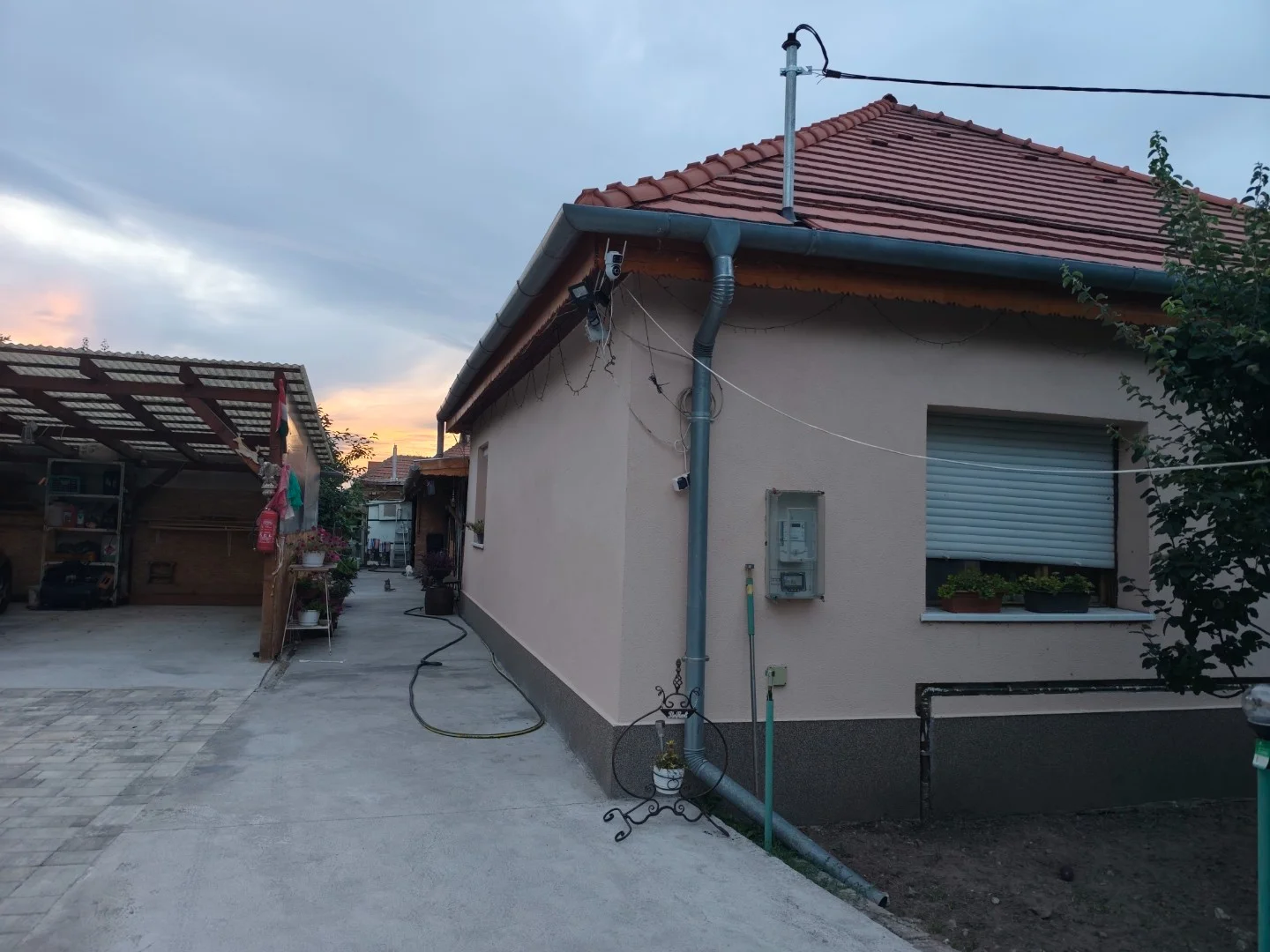 Eladó családi ház Tököl Május1 - Kép 2
