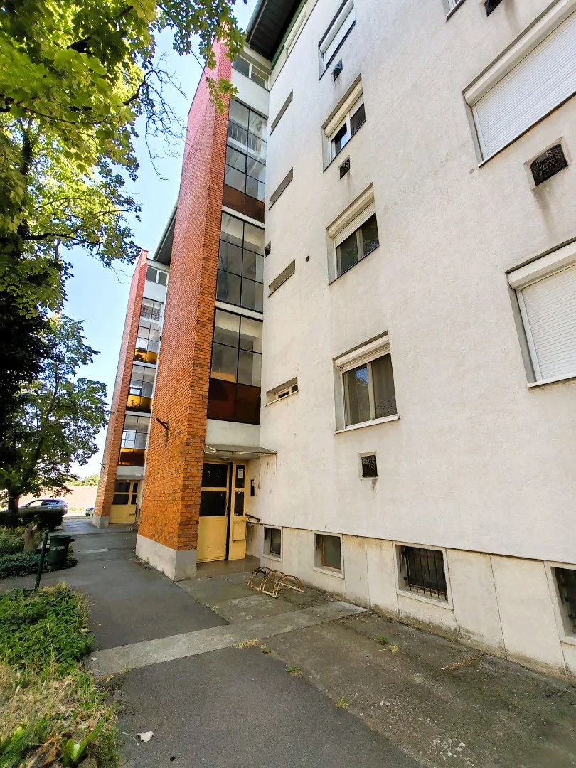 Eladó tégla lakás Szekszárd Tartsay Vilmos Lakótelep - Kép 15