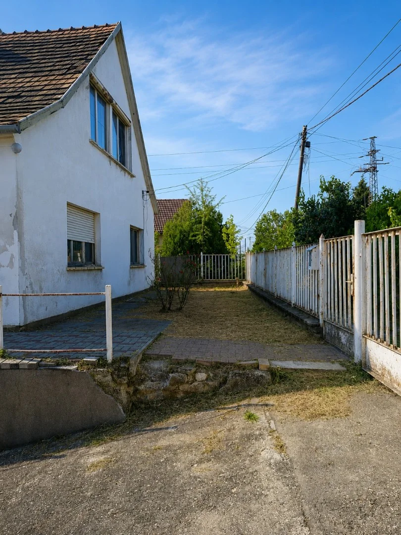 Eladó családi ház Szárliget - Kép 13