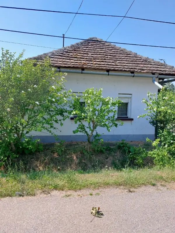 Eladó családi ház Kisújszállás Esze Tamás