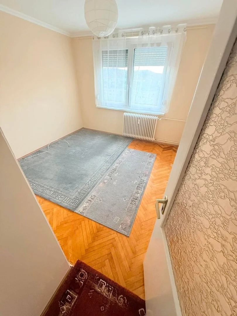 Kiadó panel lakás Kazincbarcika Mátyás Király út - Kép 9