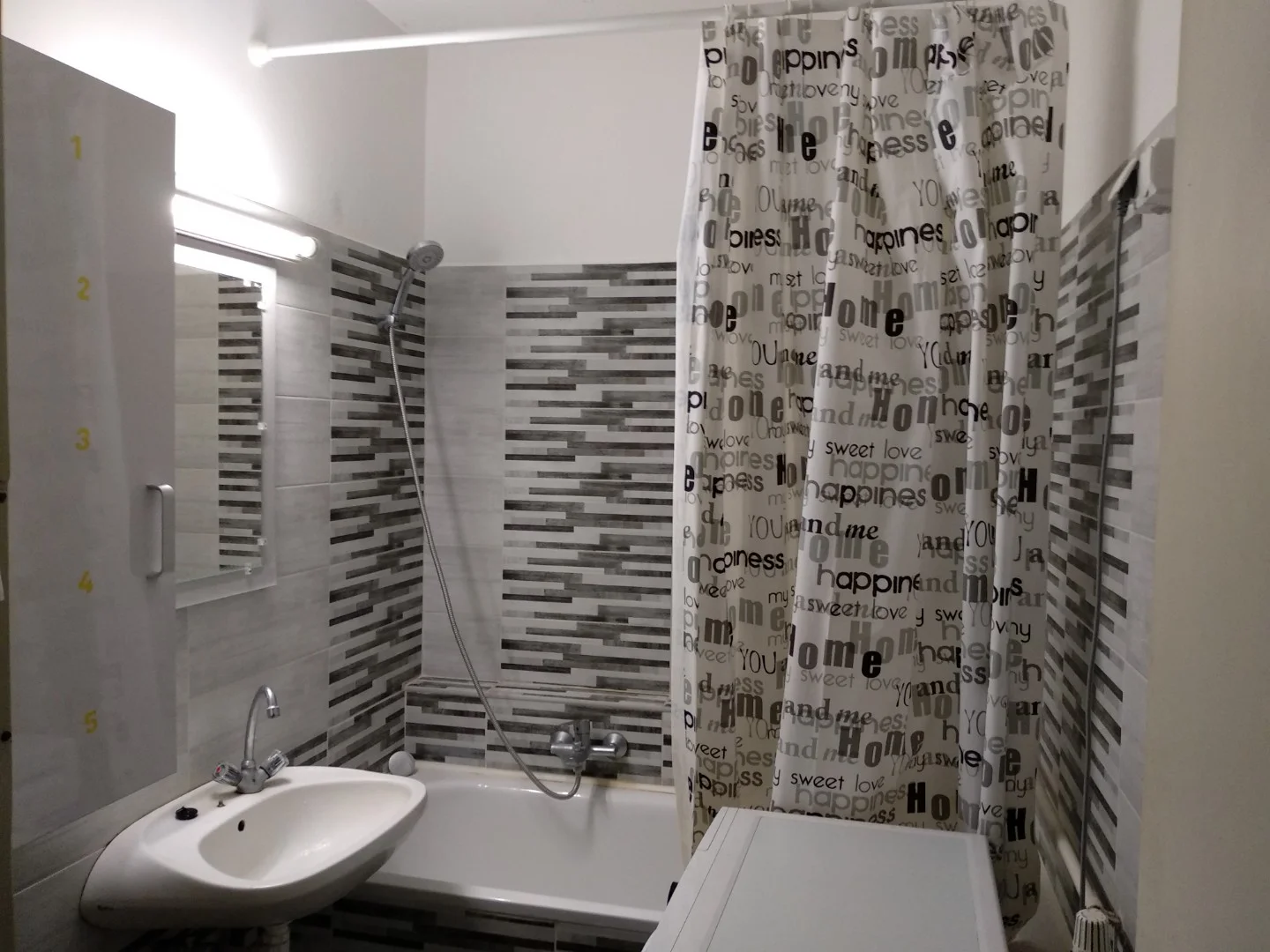 Kiadó panel lakás Miskolc Szeles utca - Kép 3