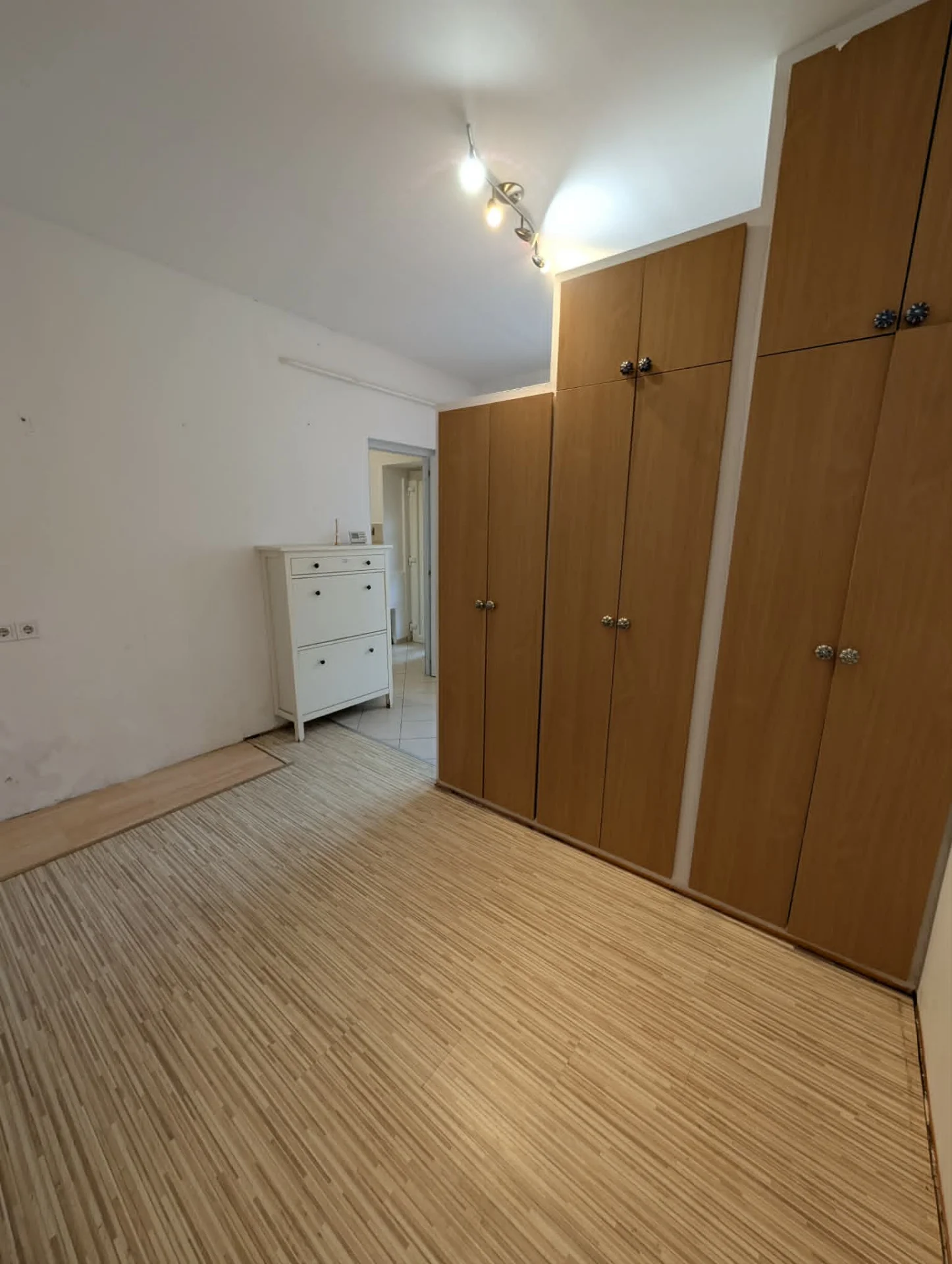 Eladó lakás Pécs garay - Kép 6