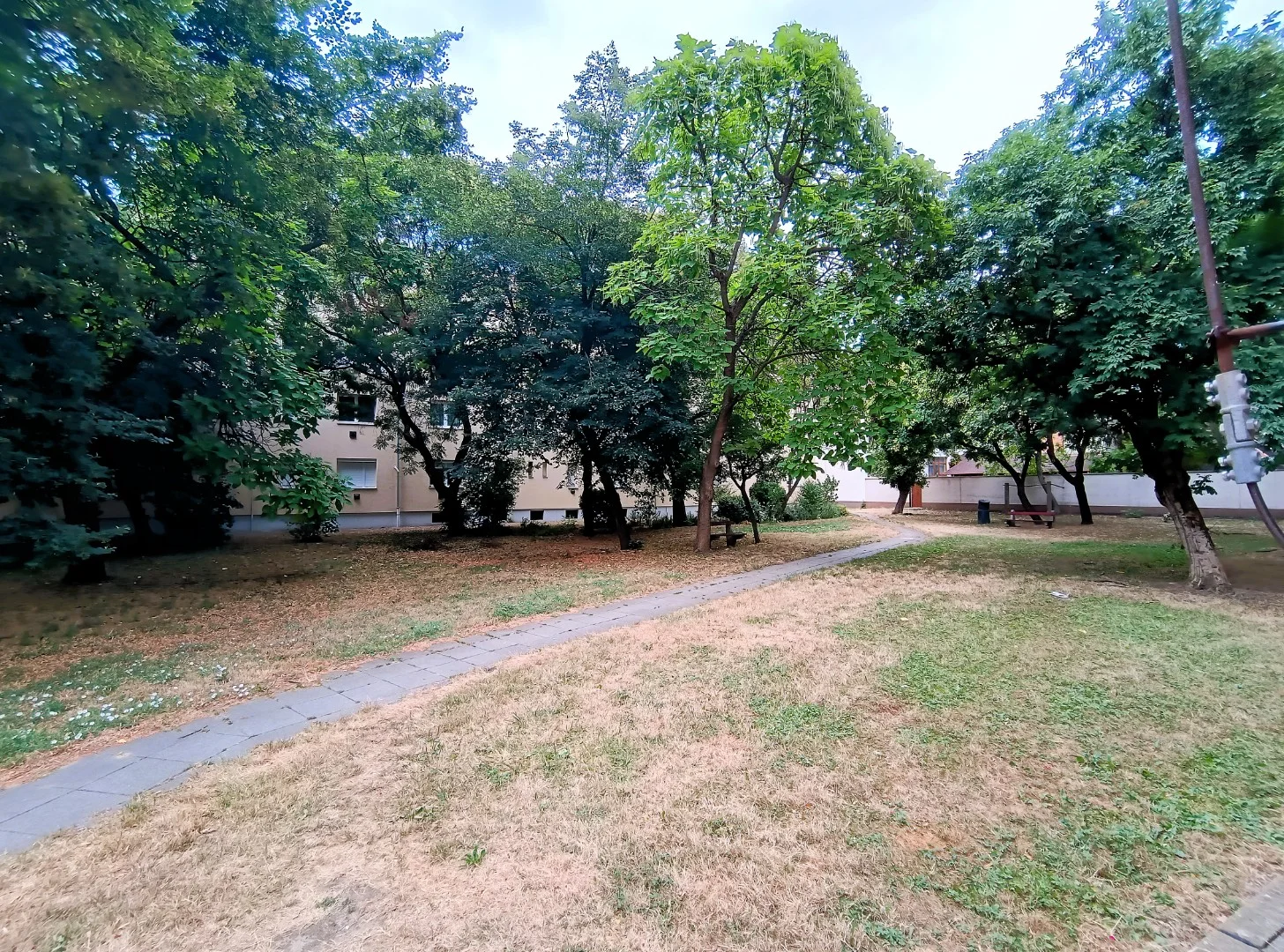 Eladó tégla lakás Debrecen - Kép 13
