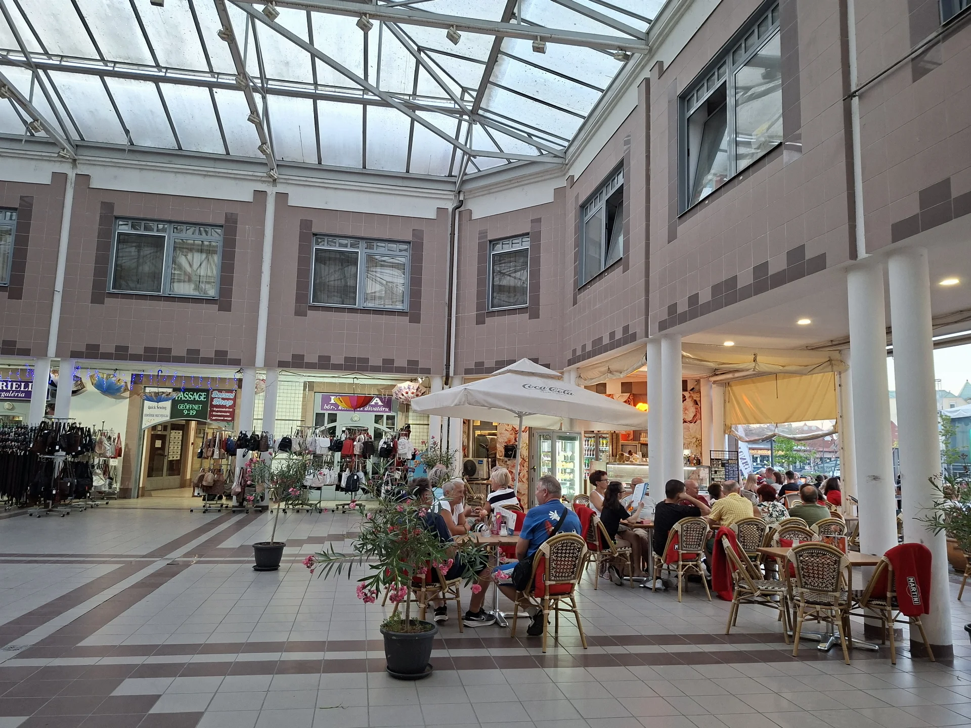 Eladó iroda / üzlet / kereskedelmi / szolgáltató Hévíz Deák tér - Kép 3