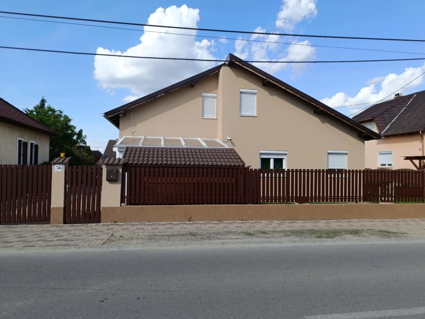 Eladó családi ház Dunakeszi