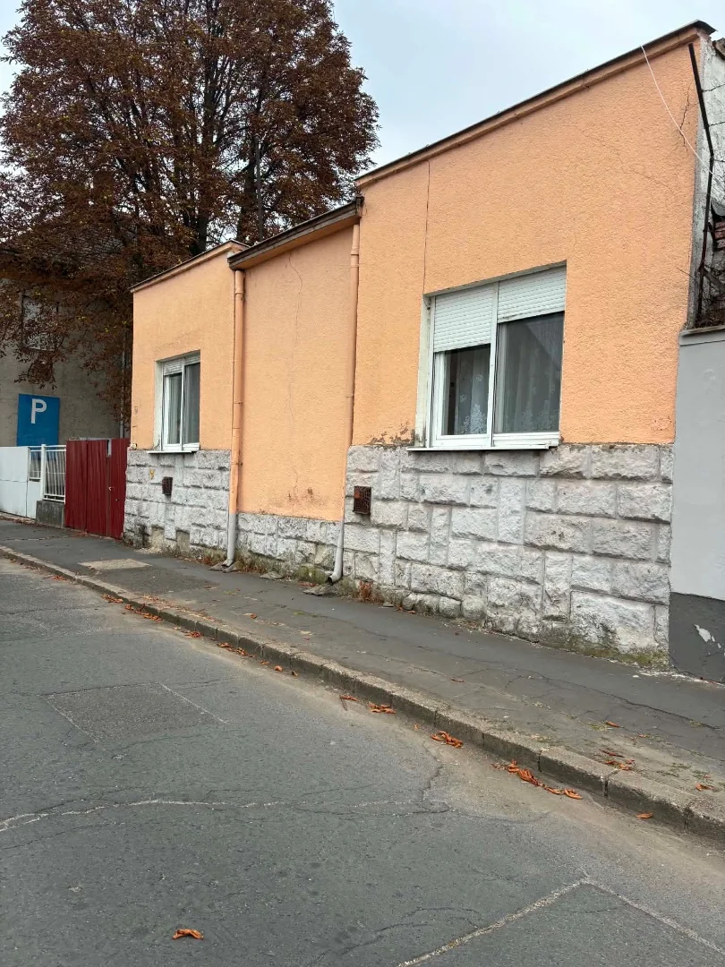 Eladó családi ház Miskolc Szendrei János