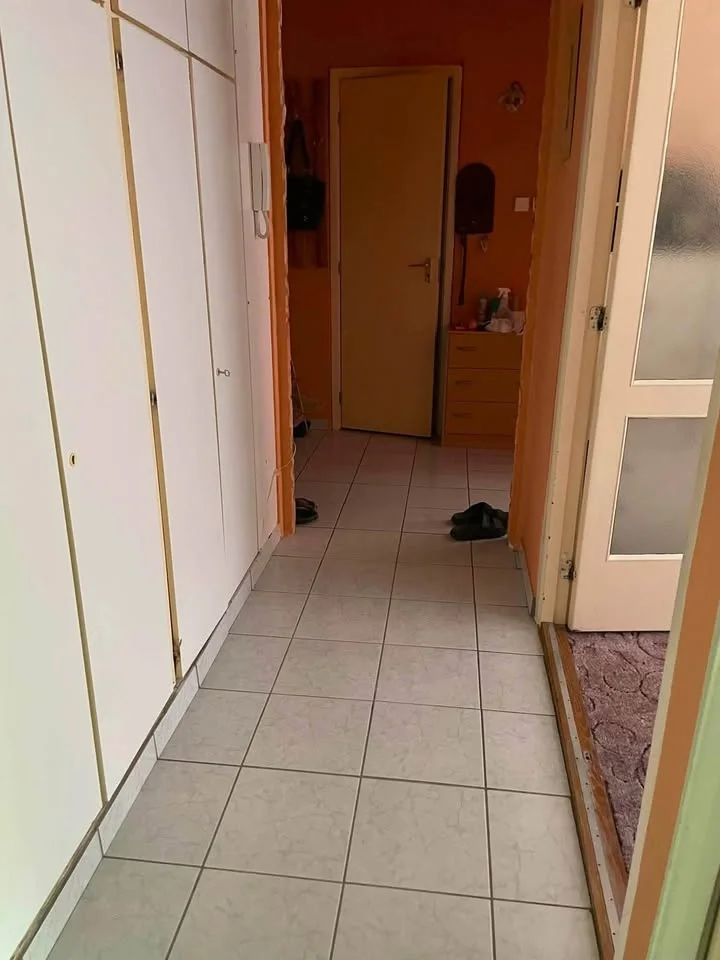 Eladó lakás Dunaújváros - Kép 6
