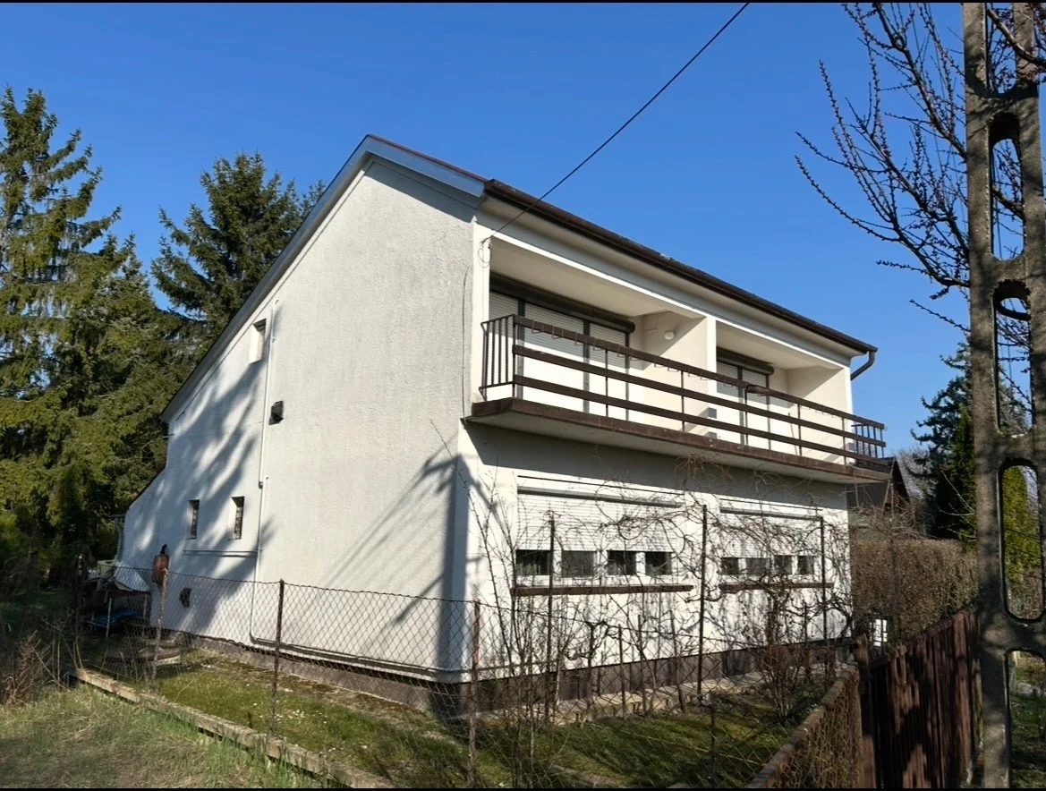 Eladó önálló nyaraló nyaraló / üdülő Balatonkenese