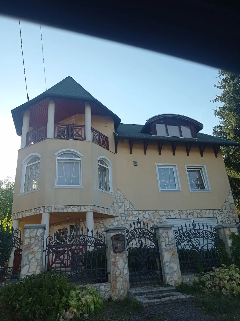 Eladó családi ház Ózd Sturmán utca