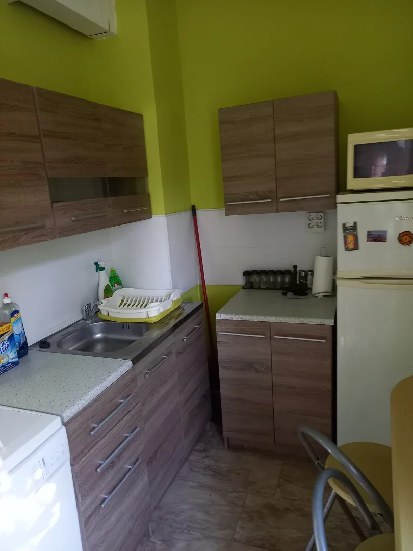 Kiadó panel lakás Pécs Gosztonyi Gyula út - Kép 5