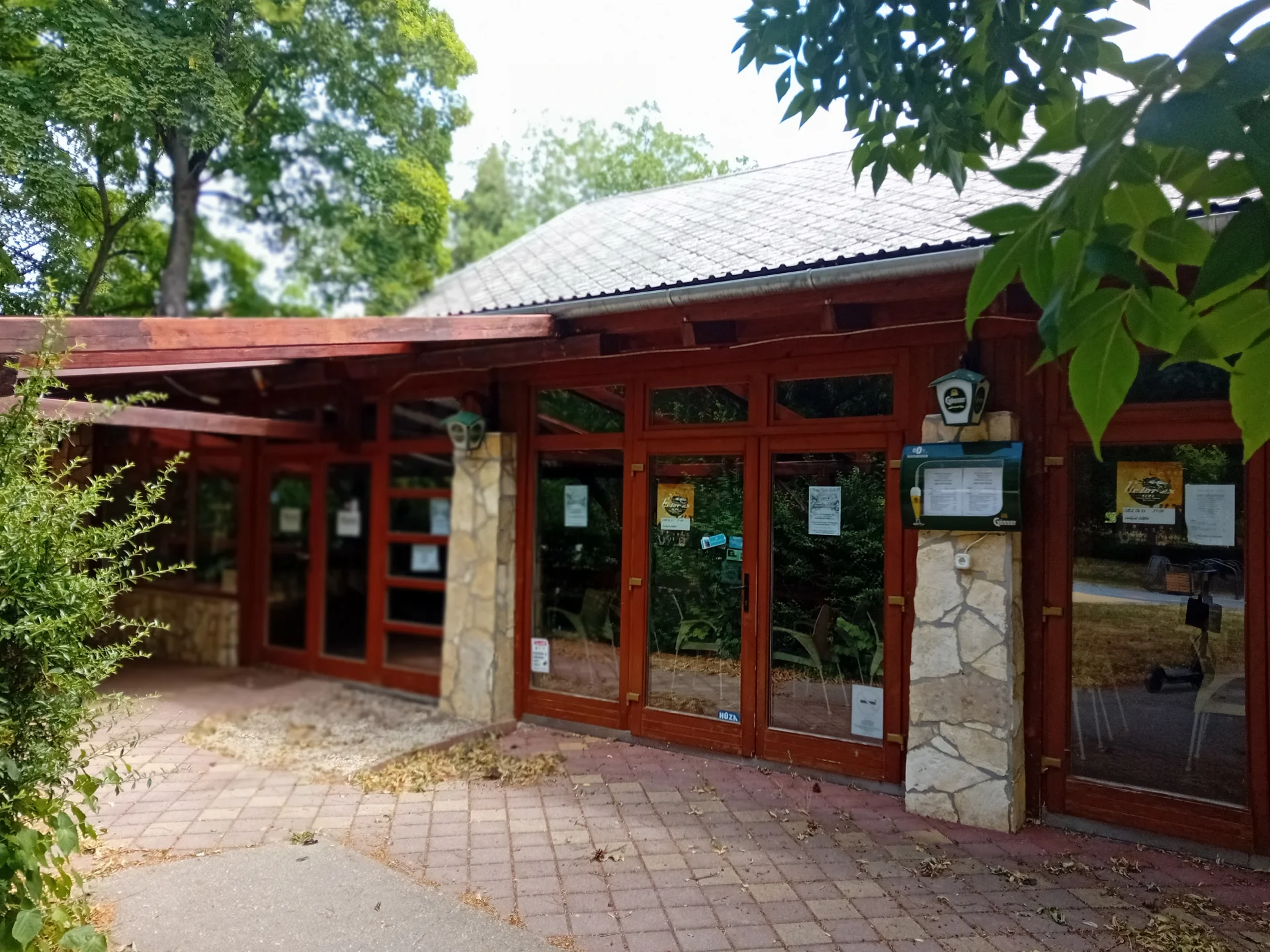 Eladó iroda / üzlet / kereskedelmi / szolgáltató Tamási Dózsa György - Kép 8