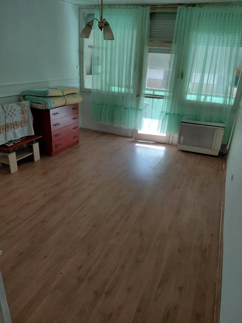 Eladó panel lakás Salgótarján Déryné - Kép 5