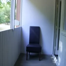 Eladó panel lakás Komló Vértanuk - Kép 3