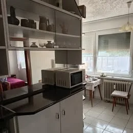 Eladó panel lakás Komló Vértanuk - Kép 2