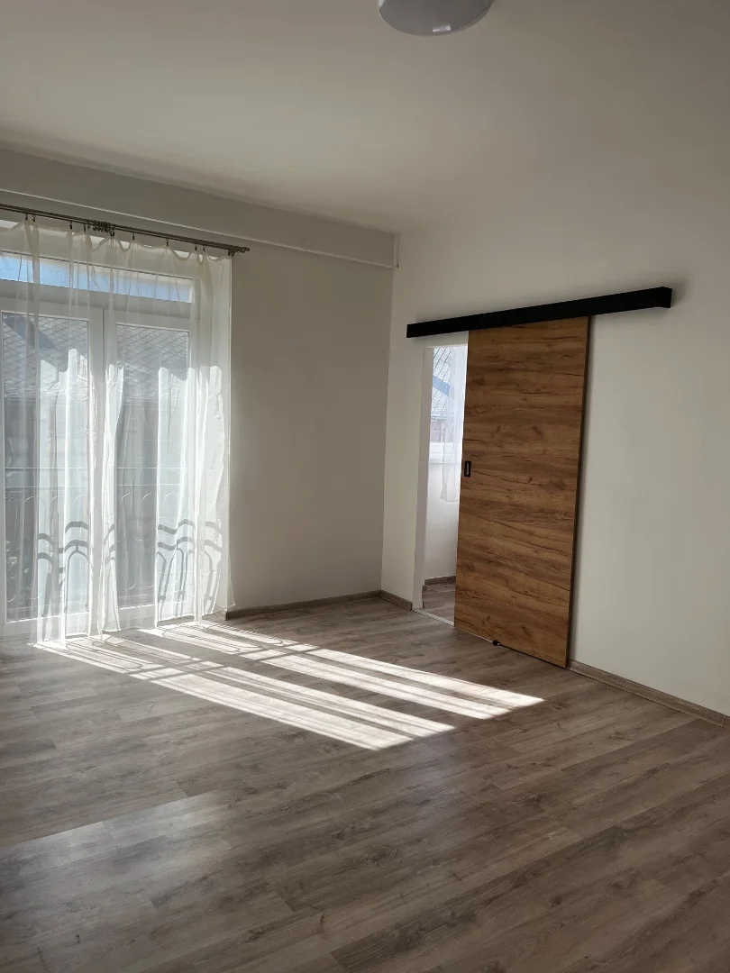 Eladó panel lakás Bátonyterenye Iskola út