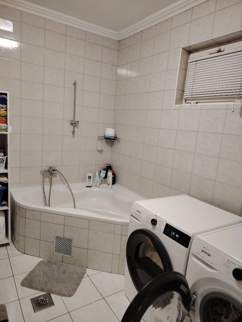 Eladó családi ház Nyíregyháza - Kép 8