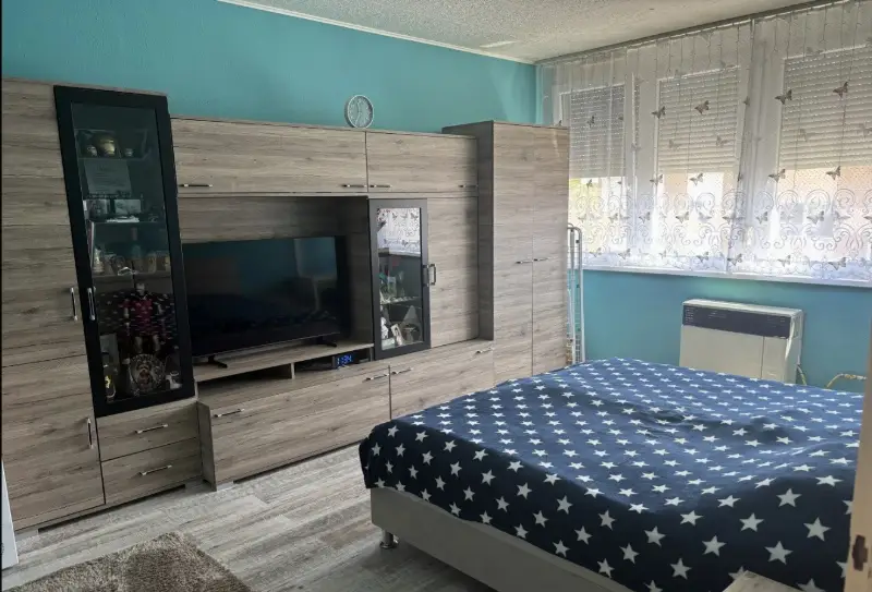 Eladó panel lakás Székesfehérvár Rádió utca