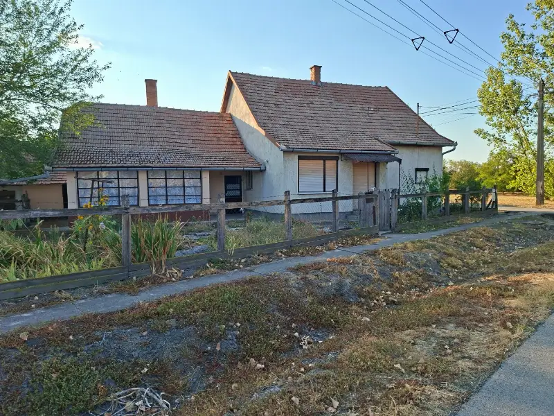 Eladó családi ház Füzesgyarmat Bihari utca
