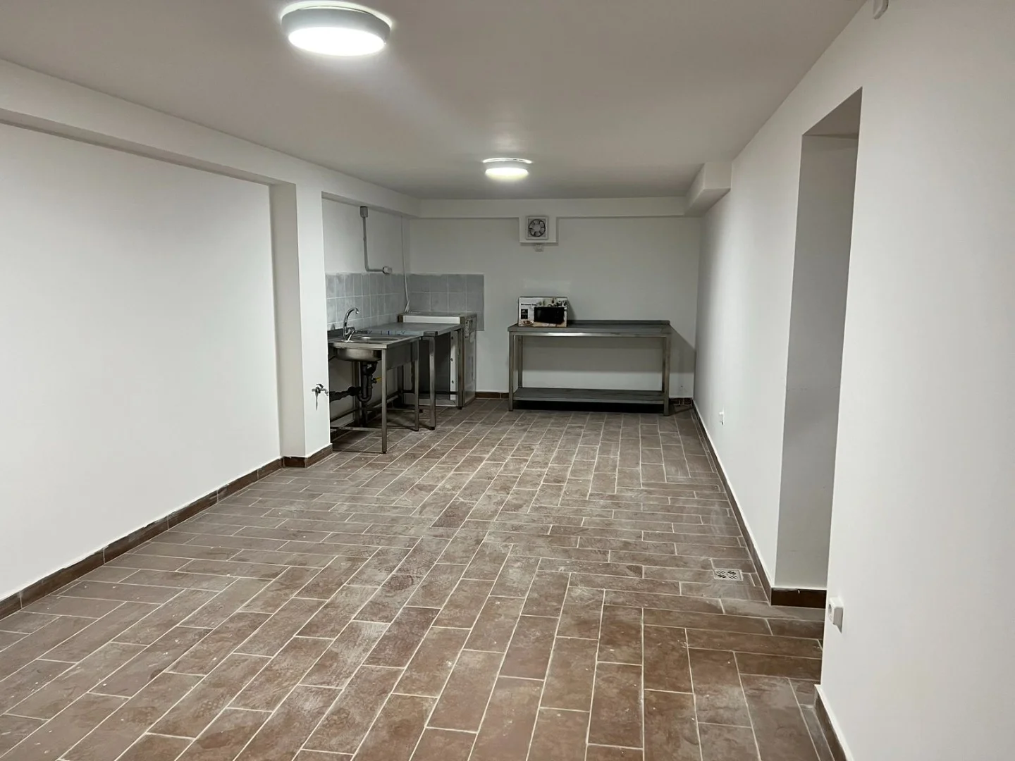Kiadó raktár ipari / raktár Budapest 21. ker. Varrógépgyár utca - Kép 11