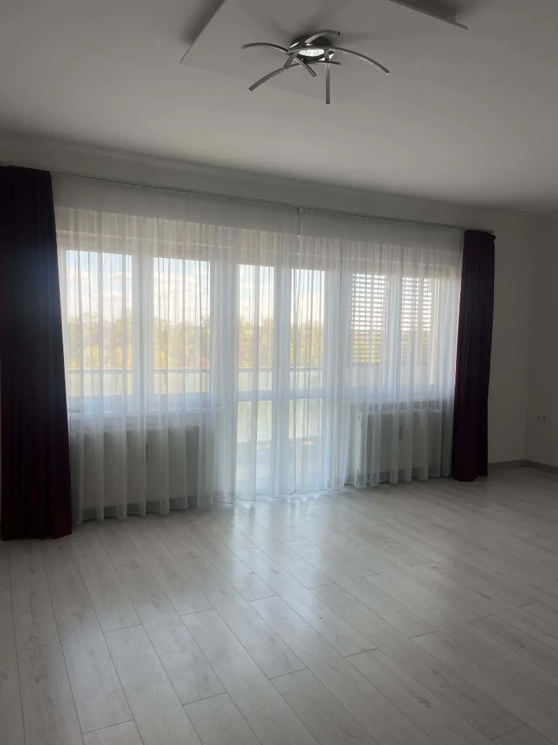 Eladó tégla lakás Győr - Kép 2