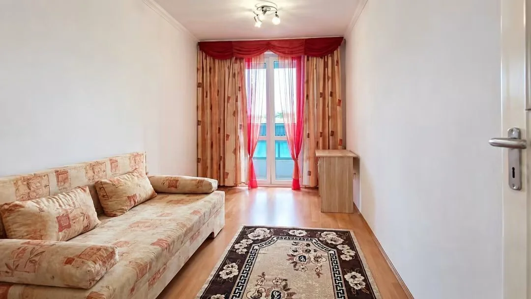 Eladó panel lakás Debrecen Jerikó - Kép 3