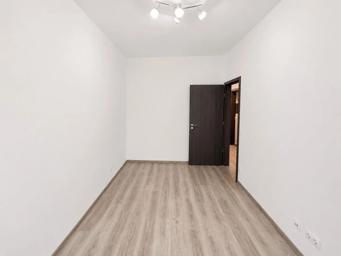 Eladó tégla lakás Budapest 13. ker. Dolmány utca - Kép 8
