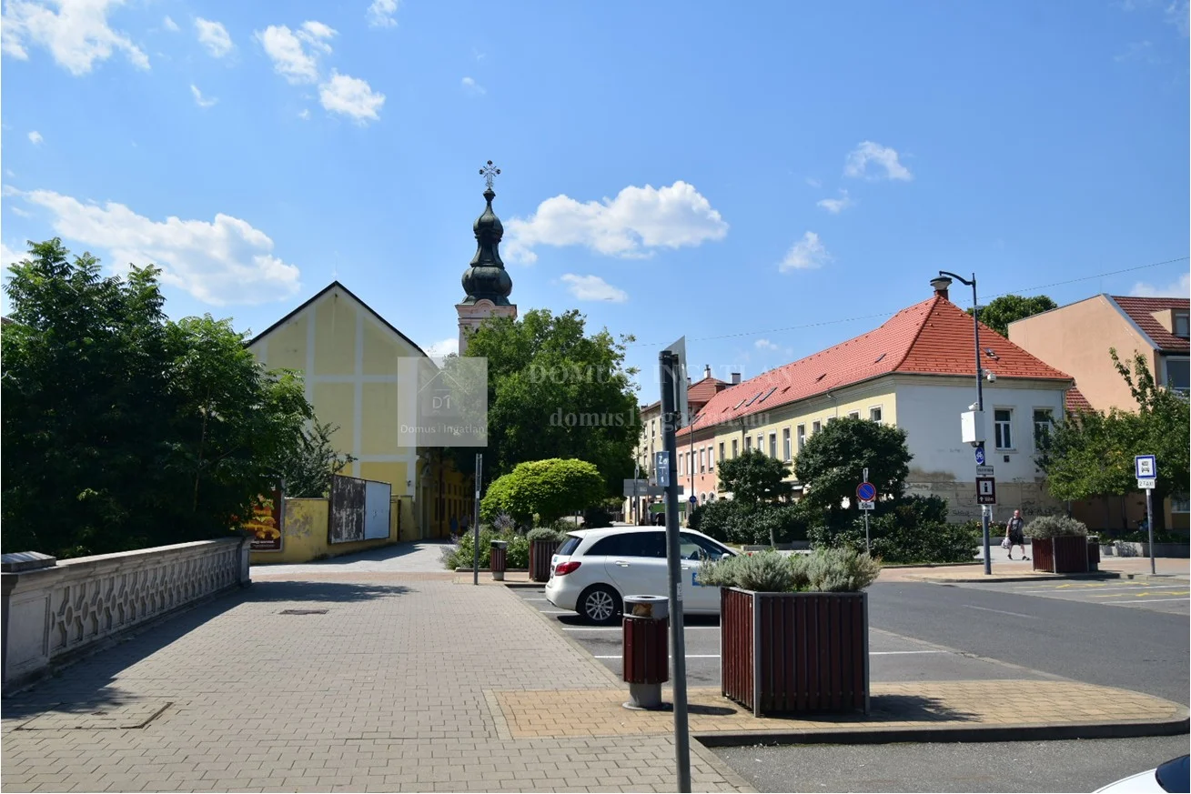 Eladó lakás Szombathely Belváros - Kép 8