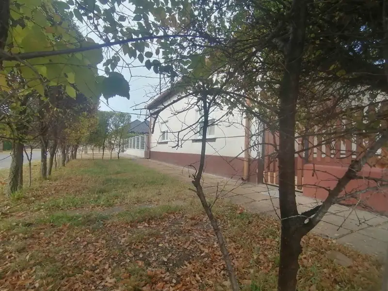 Eladó családi ház Tázlár