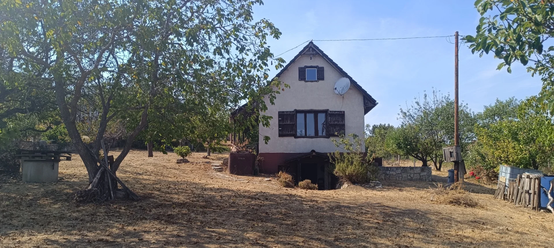 Eladó hétvégi ház nyaraló / üdülő Sóly Meggyes út
