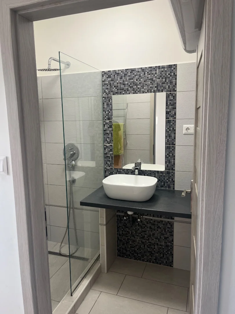 Eladó tégla lakás Győr - Kép 5