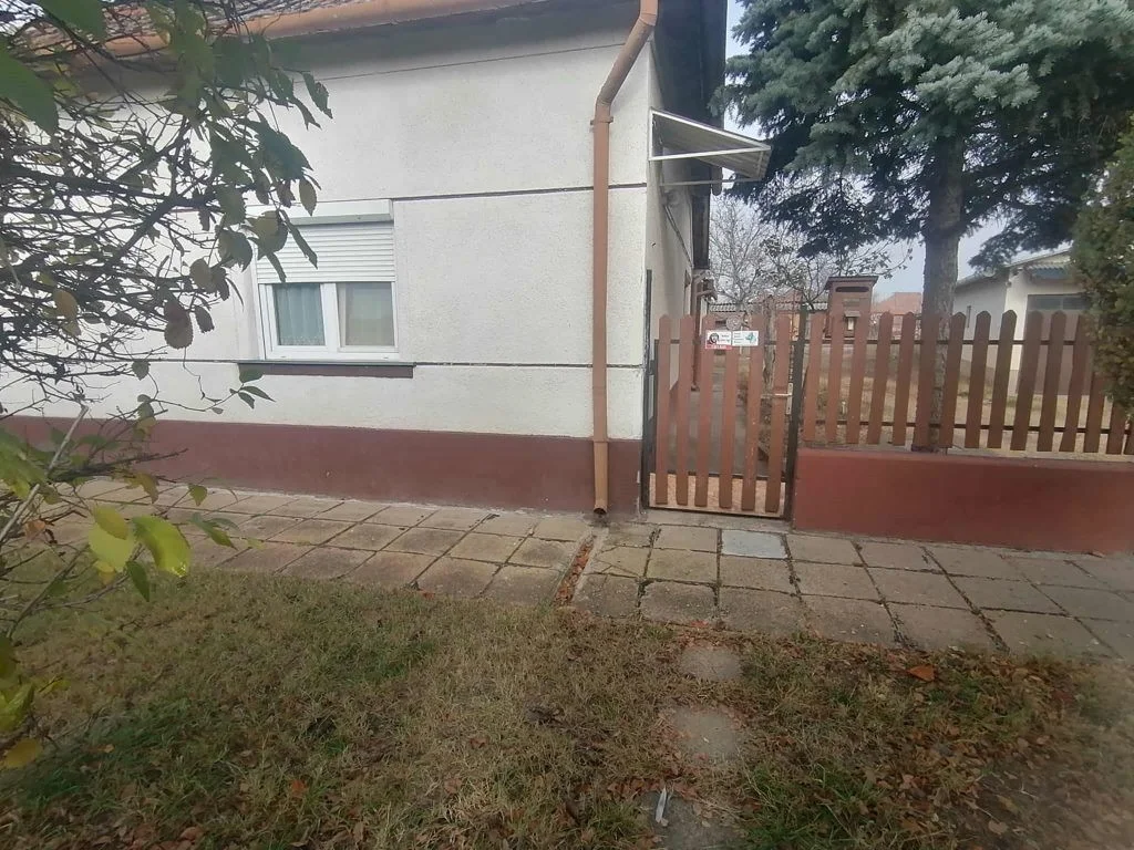 Eladó családi ház Tázlár - Kép 2