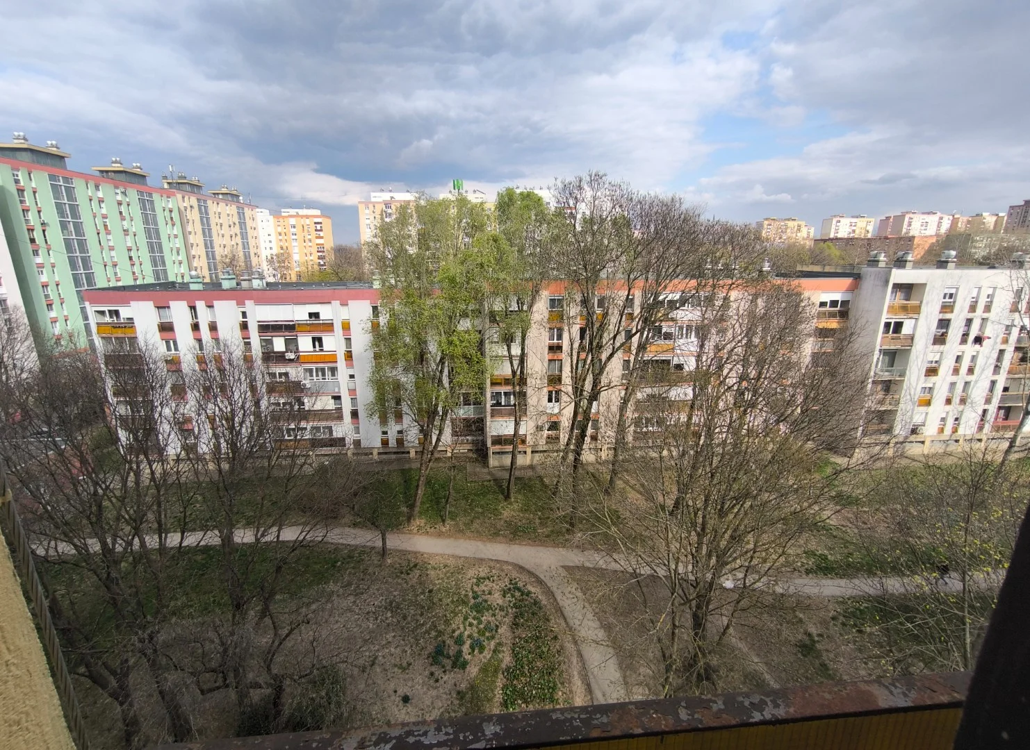 Eladó panel lakás Pécs Viktória utca - Kép 11