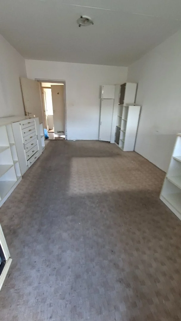 Eladó panel lakás Komló Körtvélyes - Kép 8
