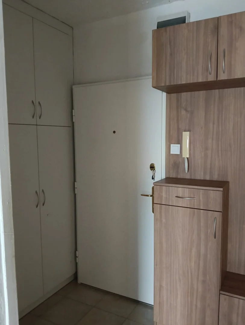 Kiadó panel lakás Gödöllő Palota-kert - Kép 3