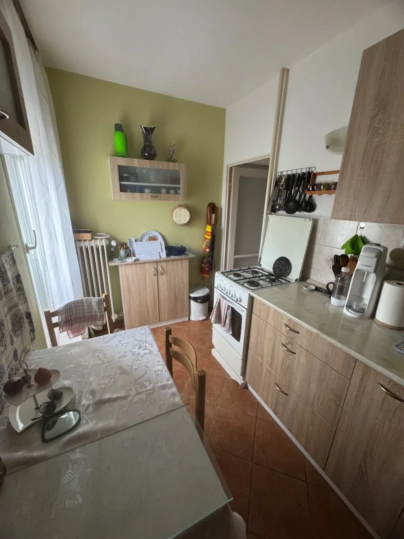 Eladó panel lakás Pécs Viktória utca - Kép 9