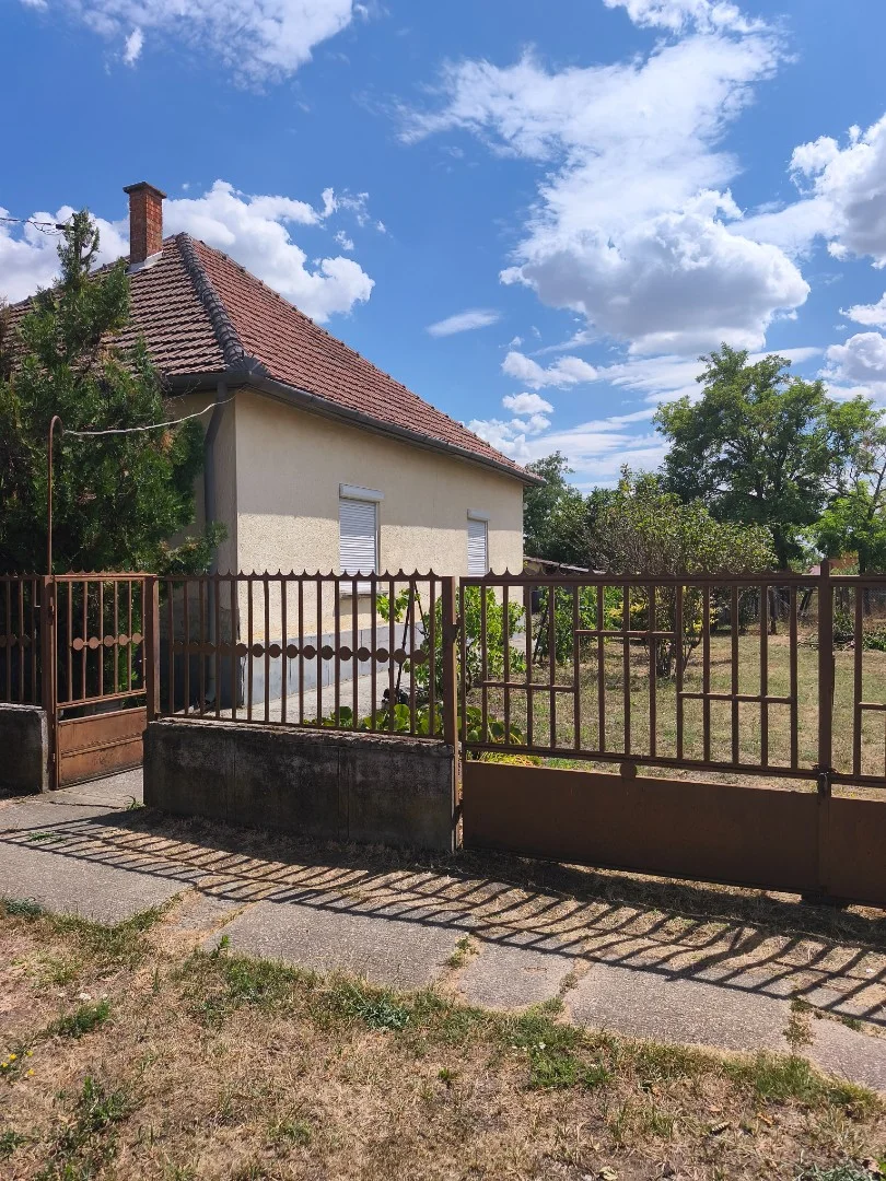 Eladó családi ház Jánoshida Boldogházi utca