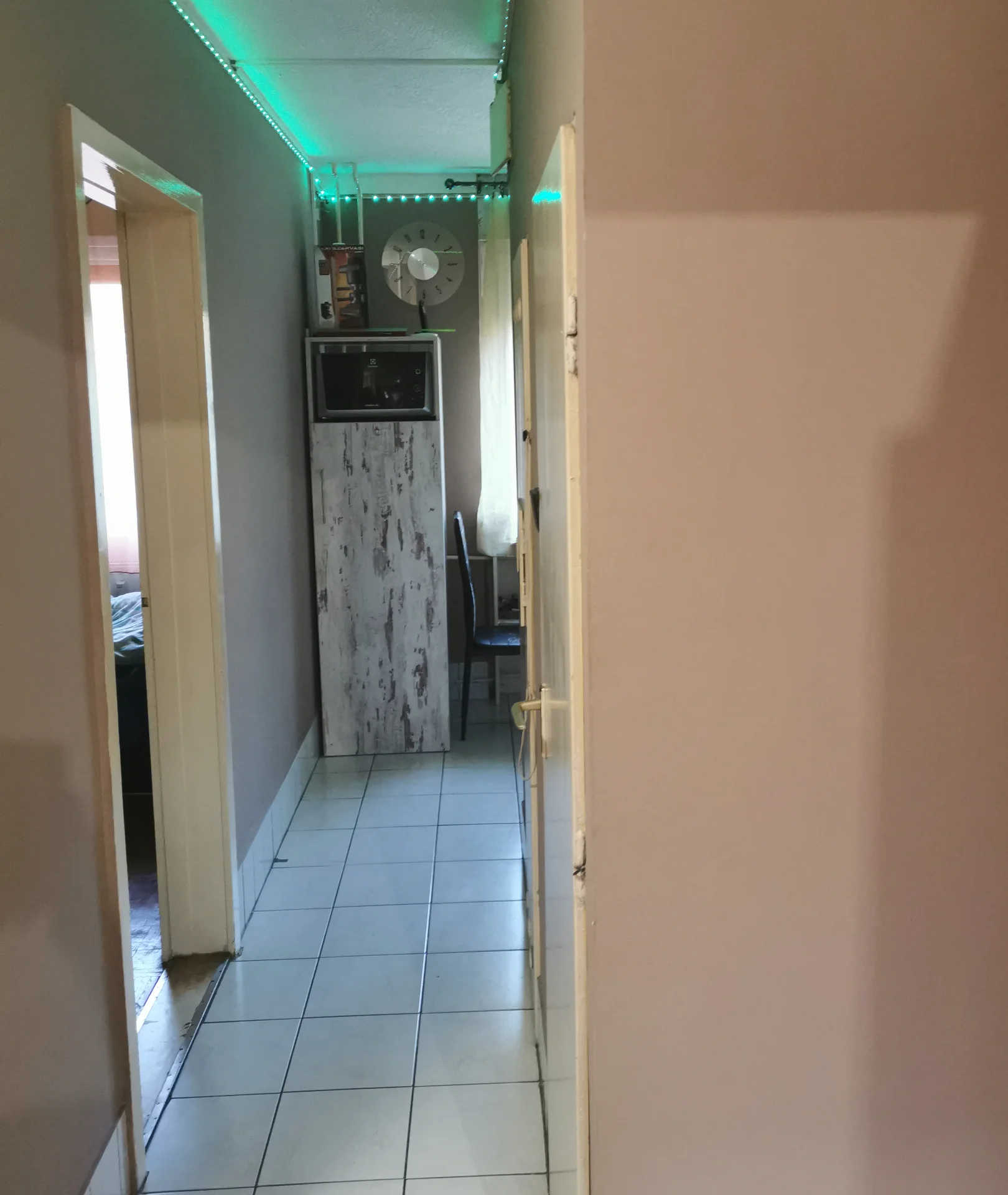 Eladó lakás Dunaújváros - Kép 5