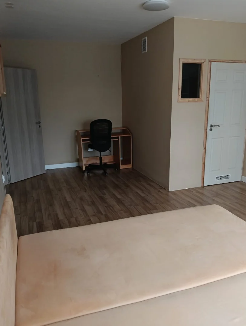 Kiadó panel lakás Gödöllő Palota-kert - Kép 4