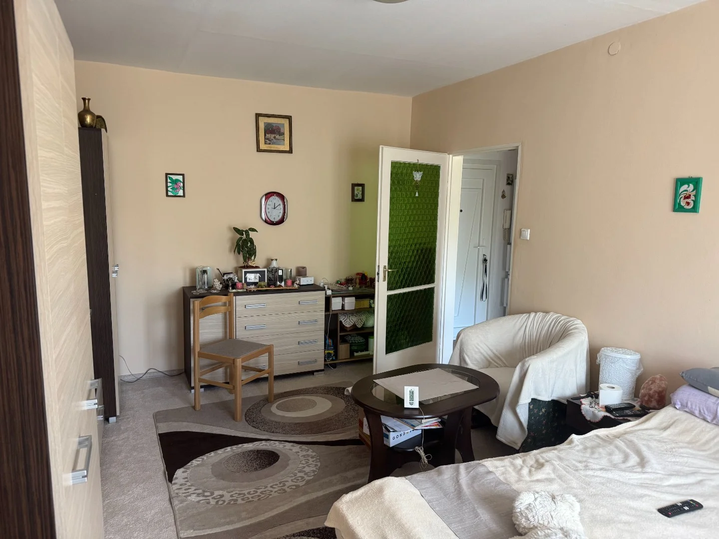 Eladó panel lakás Pécs Viktória utca - Kép 2