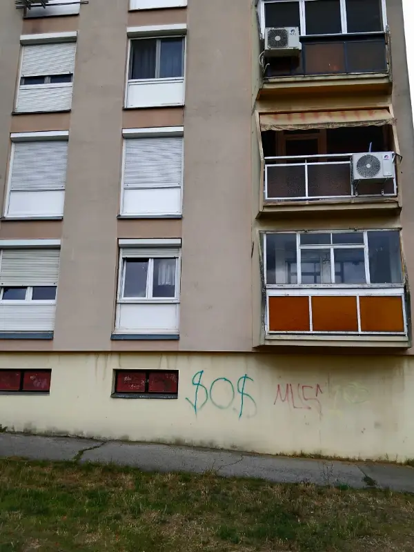 Eladó panel lakás Pécs Kis-Réti