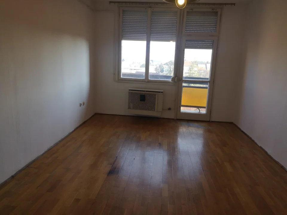 Eladó lakás Gyula Szent István utca - Kép 3