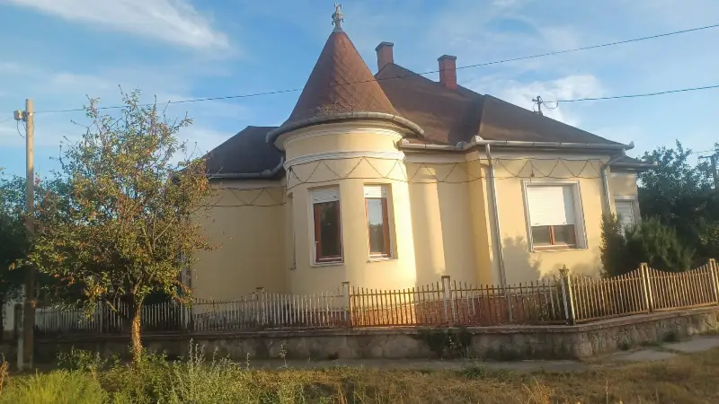 Eladó családi ház Berettyóújfalu Ady Endre